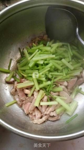 Simple Celery and Potato Shreds recipe