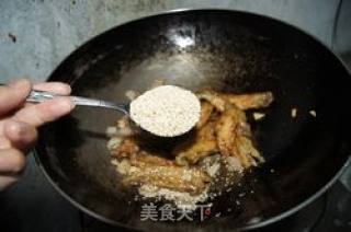 That Mouthful of Sesame-spicy Chicken Wings with Salt and Pepper Sesame recipe