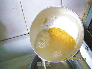 Dehumidification and Nourishing Spleen Porridge ------ Red Bean and Barley Porridge recipe