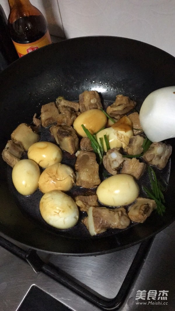 Braised Pork with Egg recipe