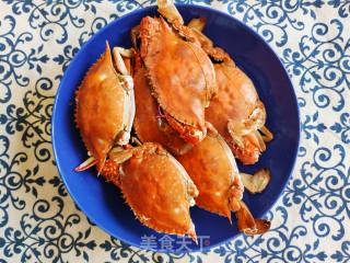 Steamed Flying Crab with Seafood recipe