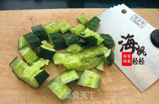 Shandong on The Tip of The Tongue-fried Dough Sticks Mixed with Cucumber recipe