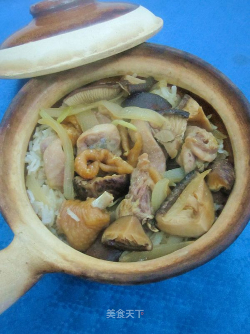 Mushroom Chicken Claypot Rice recipe