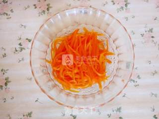 Spinach, Carrot and Egg Shreds recipe