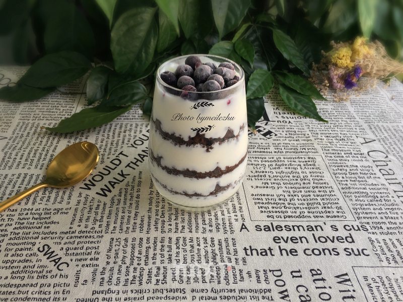 Oreo Blueberry Yogurt recipe