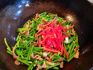 Stir-fried Pork with Garlic Moss recipe