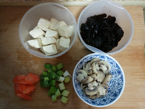 Stuffed Tofu with Fungus and Mushroom recipe