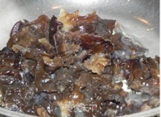 Stir-fried Fungus with Daylily recipe