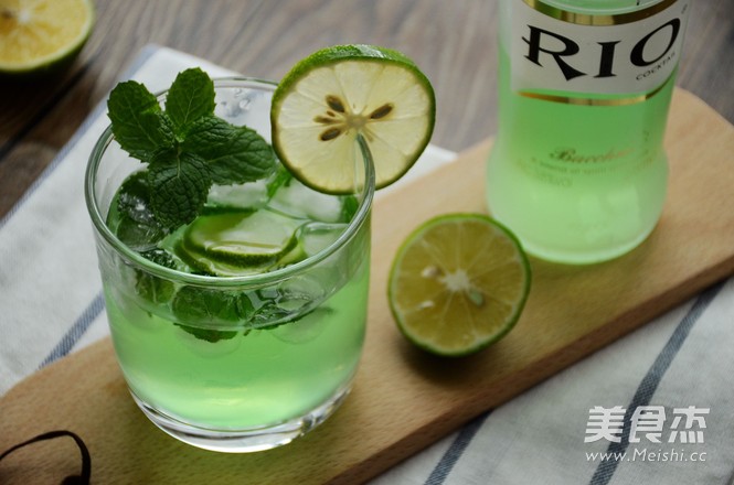 Lime Mint Cocktail recipe