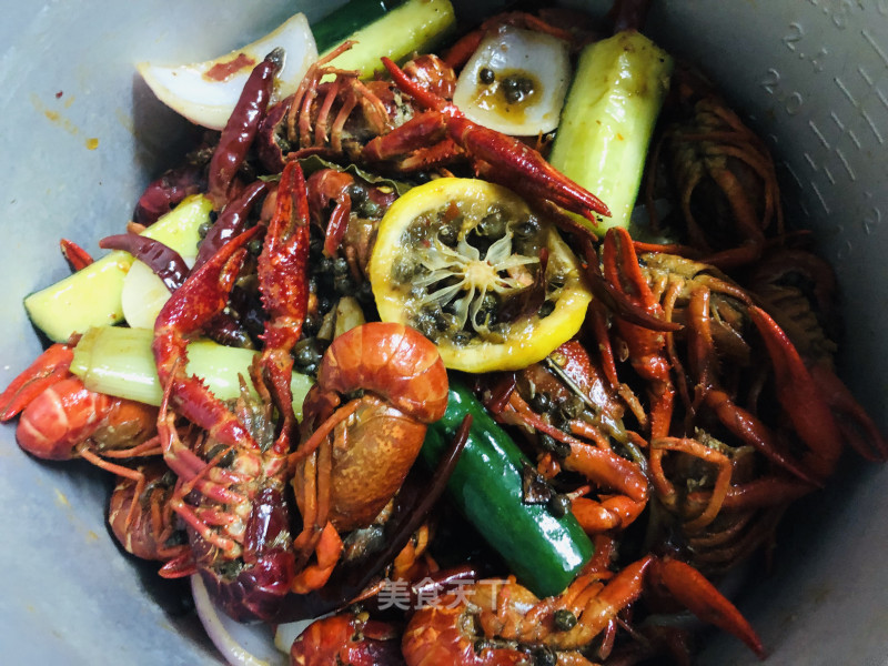 Sweet and Sour Spicy Crayfish recipe