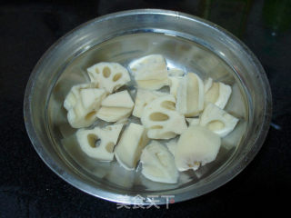 Lotus Root and Yam Spare Rib Soup recipe