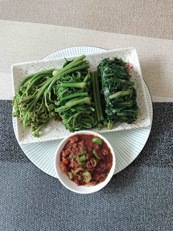 A Plate of Wild Vegetables recipe