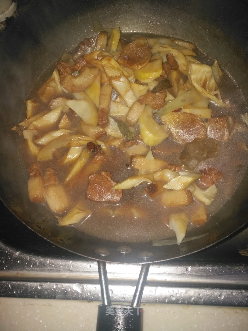 Braised Pork with Dried Bamboo Shoots recipe