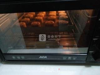 Cantonese-style Egg Yolk Chestnut Mooncakes recipe