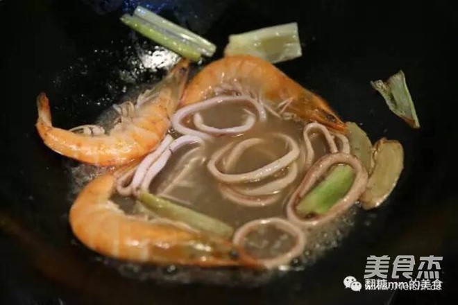 Reunion Seafood Noodle recipe