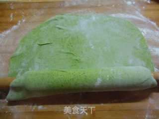 Hand-rolled Noodles with Spinach recipe