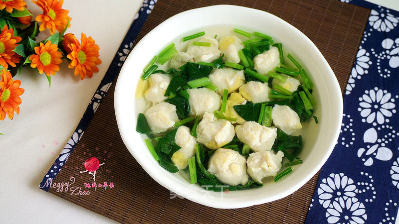 Spinach Soup with Chicken Balls recipe