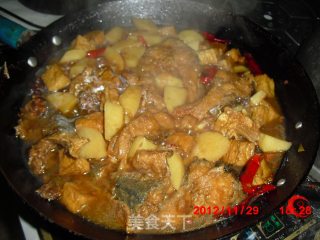 A Pot of Chaotic Stew [stewed Fish in Iron Pot] recipe