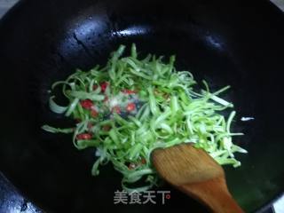 Spicy Stir-fried Convolvulus Stem recipe