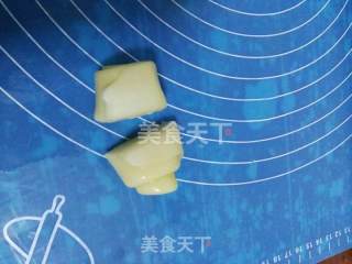 Egg Yolk Pastry ~ Detailed Process of Kneading The Oily Crust by Hand recipe