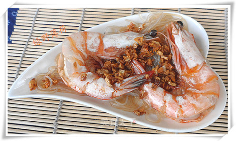 Steamed Prawns with Golden Garlic Powder recipe