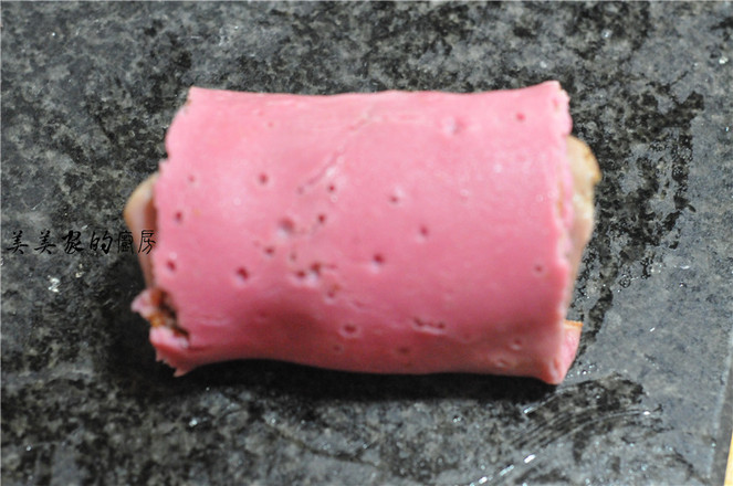 Dragon Fruit Towel Roll recipe