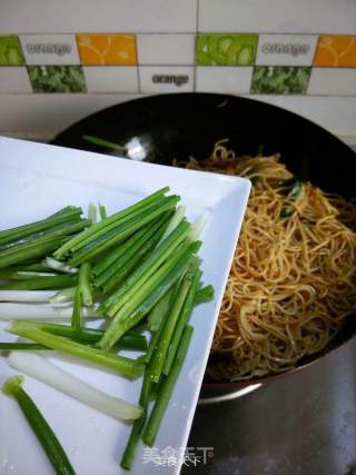 Fried Noodles with Bamboo Shoots and Sliced Pork recipe