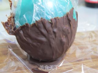Chocolate Bowl-eat The Bowl with Snacks recipe