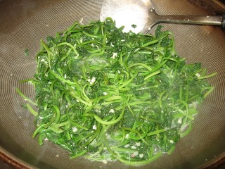 Stir-fried Sweet Potato Leaves with Fermented Bean Curd recipe