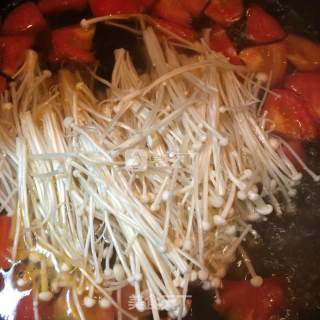 Tomato Enoki Mushroom Egg Soup recipe