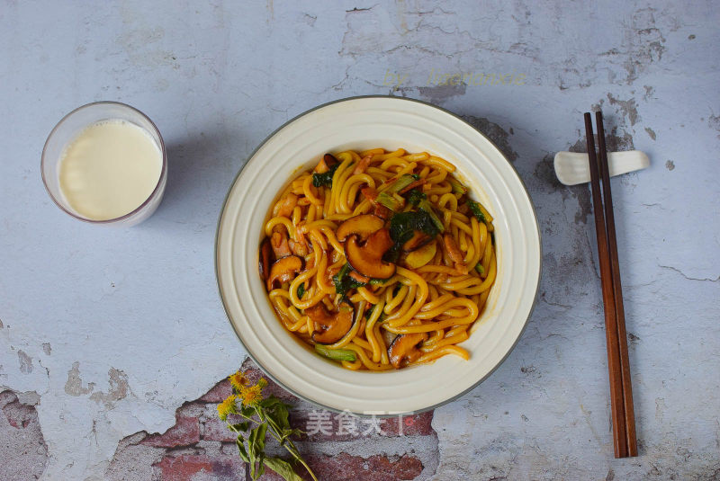 Fried Potato Noodles with Bacon and Shiitake Mushrooms recipe