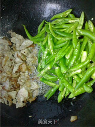 [flying Birds and Animals] Classic Hunan Cuisine-stir-fried Pork with Little Green Peppers recipe