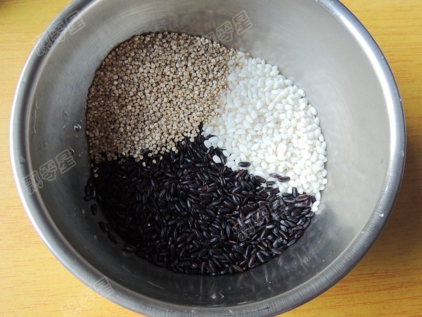 Quinoa and Purple Rice Porridge recipe