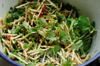 Stinky Root in Cold Dressing recipe