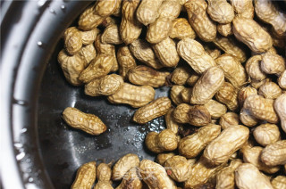 Dry Baked Peanuts recipe