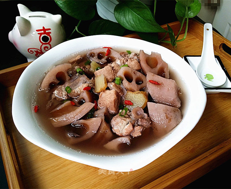 Pork Tail Bone Stewed Lotus Root recipe