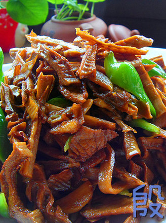 Fried Pork with Dried Bamboo Shoots