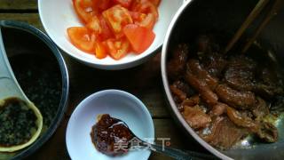 Stewed Beef Brisket with Tomato Sauce recipe