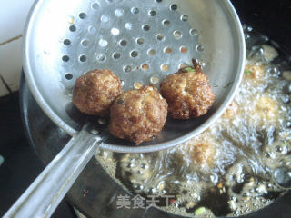 Convenient and Delicious [fried Pork Meatballs] recipe