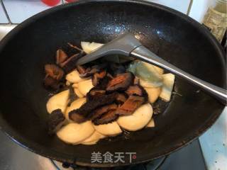 Braised Red Ginseng with Winter Bamboo Shoots recipe