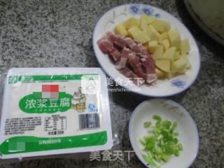 Boiled Tofu with Bacon and Potatoes recipe