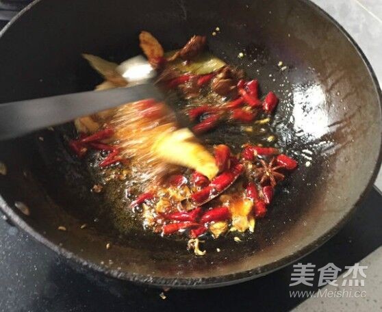 Authentic Qianjiang Oil Braised Prawns recipe