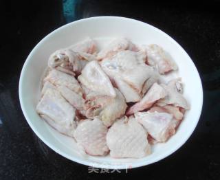 Chestnut Chicken Wings in Claypot recipe