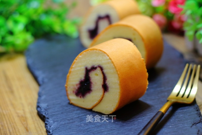 Blueberry Jam Tiger Skin Cake Roll recipe