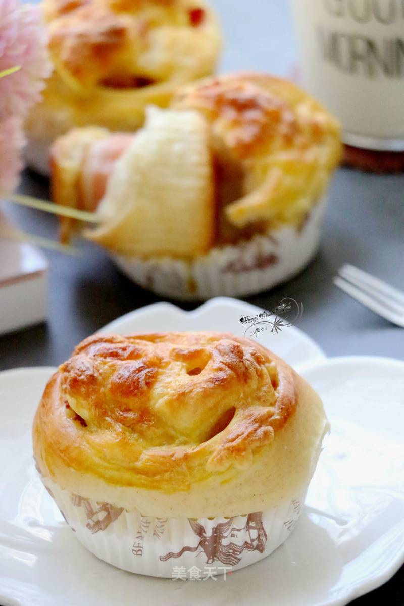 # Fourth Baking Contest and is Love to Eat Festival# Cheese, Bacon and Brown Wheat Buns recipe