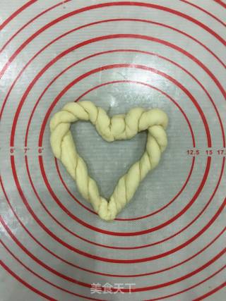 #aca Fourth Session Baking Contest# Making Erotic Bread with Braided Hearts recipe