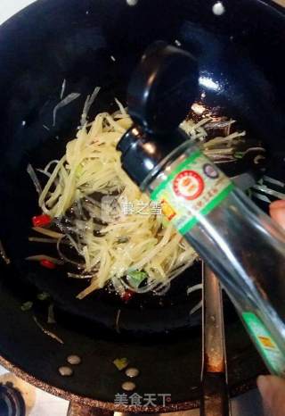 Hot and Sour Potato Shreds recipe