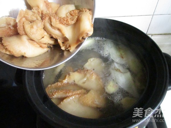 Casserole Hericium and Chicken Soup recipe