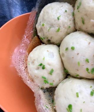 Beef and Celery Fried Bun recipe