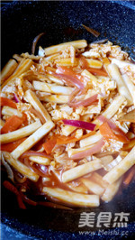 Spicy Fried Rice Cake with Squid recipe